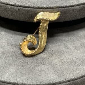 Vintage Gold Tone Letter Initial "J” Brooch Pin 1”x1”, Textured